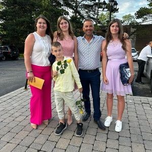 Meet your Posher, Denada